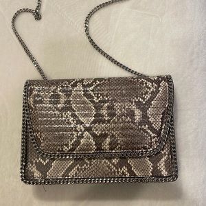 Express Shoulder Bag